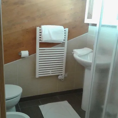 Delle Arti فندق مبيت وإفطار 3*